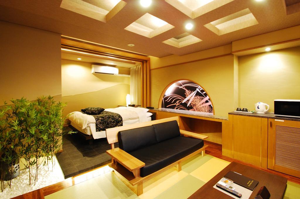 Hotel Free Style أوكاياما المظهر الخارجي الصورة